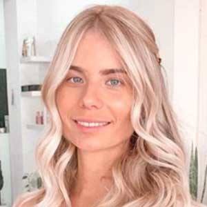 Nicola Inger Scruby, 35 (Blogger)