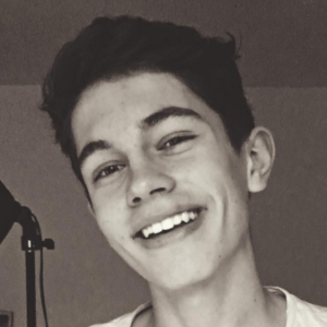 Nicolas Bepunkt, 24 (TikTok Star)