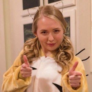 Nicole Alyse Nelson, 30 (TV Actress)