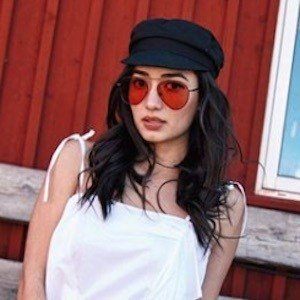 Nicole Andersson, 36 (Blogger)