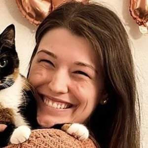 Nicole Axelrod, 27 (TikTok Star)