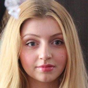 Nicole Bickel, 27 (YouTube Star)