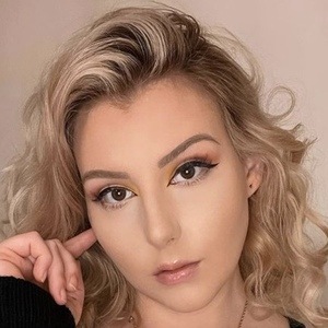 Nicole Downs, 25 (TikTok Star)