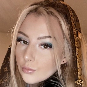 Nicole Downs, 25 (TikTok Star)