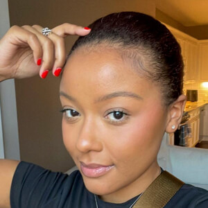 Nicole Fay, 31 (Estrella de TikTok)