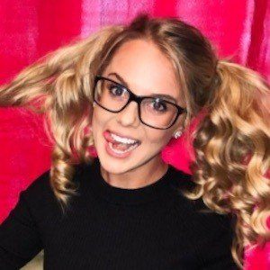 Nicole Franzel image 3