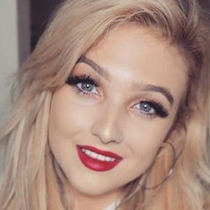 Nicole Grace, 29 (YouTube Star)