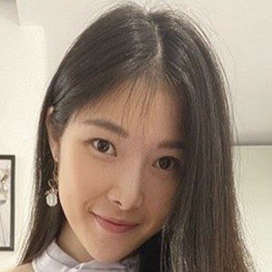 Nicole Low, 29 (Star d'Instagram)