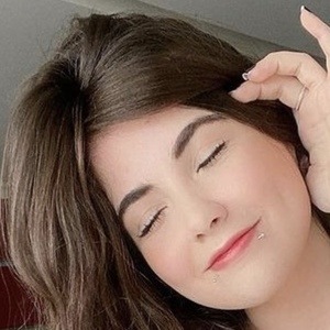 Nicole Muniz, 26 (YouTube明星)