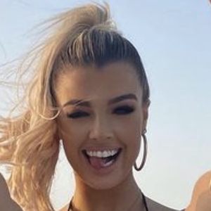 Nicole O'Brien image 6