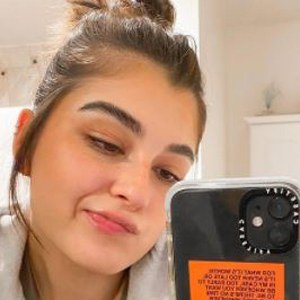 Nicole Rafiee image 7