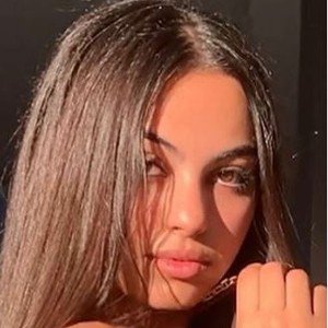 Nicole Sahebi, 22 (TikTok明星)