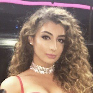 Nicole Sauls, 27 (YouTube Star)