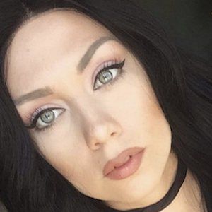 Nicole Skyes, 32 (YouTube明星)