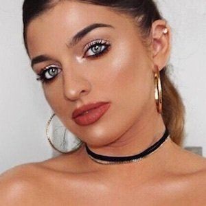 Nicole Wartenberg, 32 (YouTube Star)