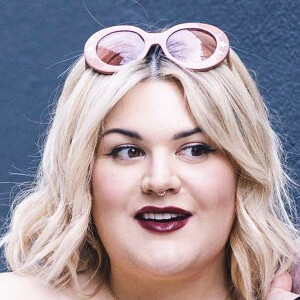 Nicolette Mason, 39 (Blogger)