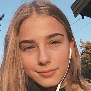 Nicoline Victoria Hansen, 21 (TikTok Star)