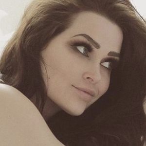 Niece Waidhofer image 2
