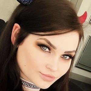 Niece Waidhofer image 4
