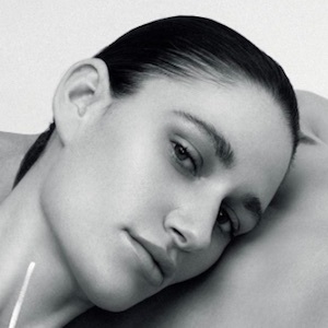 Niia, 37 (R&B Singer)