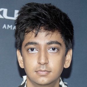 Nik Dodani, 30 (電視演員)