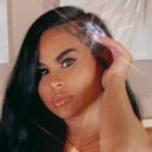 Nikhol Hing, 45 (现实之星)