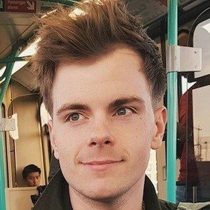 Niki Albon, 33 (YouTube Star)