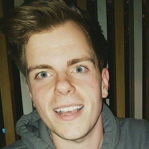 Niki Albon, 33 (YouTube Star)