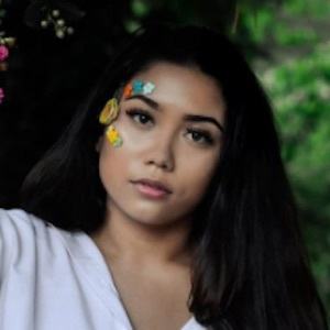 Niki Hughes, 26 (Instagram Star)