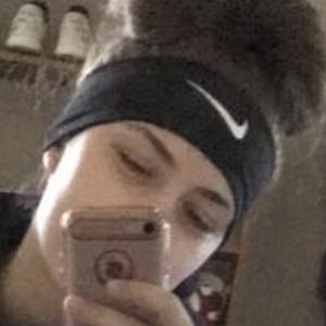 Niki Martinez image 8