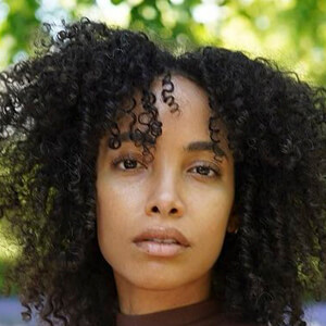 Nikisha Riley, 43 (Modelo)