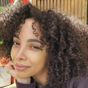 Nikisha Riley, 43 (Modelo)