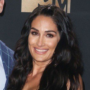 Nikki Bella, 41 (Lutteur)