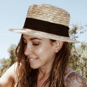 Nikki DeRoest, 41 (Blogger)