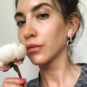 Nikki DeRoest, 41 (Blogger)