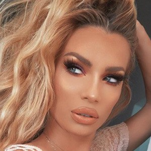 Nikki French, 39 (Instagram Star)