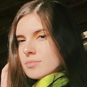 Nikki Gambo, 23 (TikTok Star)