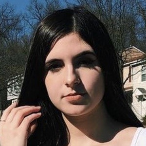 Nikki Gambo, 23 (Звезда Тиктока)