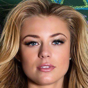 Nikki Leigh, 37 (Actriz de Cine)