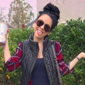 Nikki Phillippi, 38 (YouTube明星)