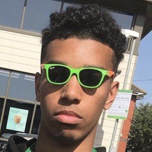 Niko Omilana, 27 (Star di YouTube)