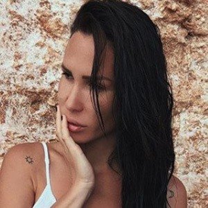 Nikolija Jovanovic, 34 (流行歌手)