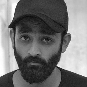 Nikunj Lotia, 35 (YouTube明星)