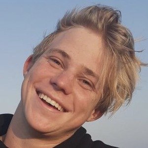 Nikus Lourens, 24 (TikTok Star)