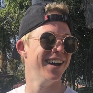 Nikus Lourens, 24 (TikTok Star)