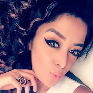 Nilofar Khan image 4