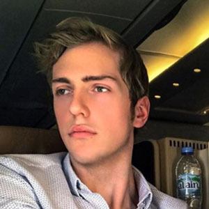 Nils Travels, 31 (Instagram Star)