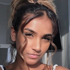 nimeshaa, 25 (Звезда Youtube)