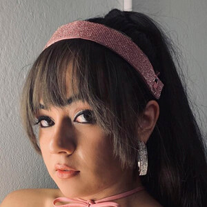 Nina Ann Nelson, 27 (Pop Singer)