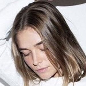 Nina Jephcott, 25 (TikTok Star)